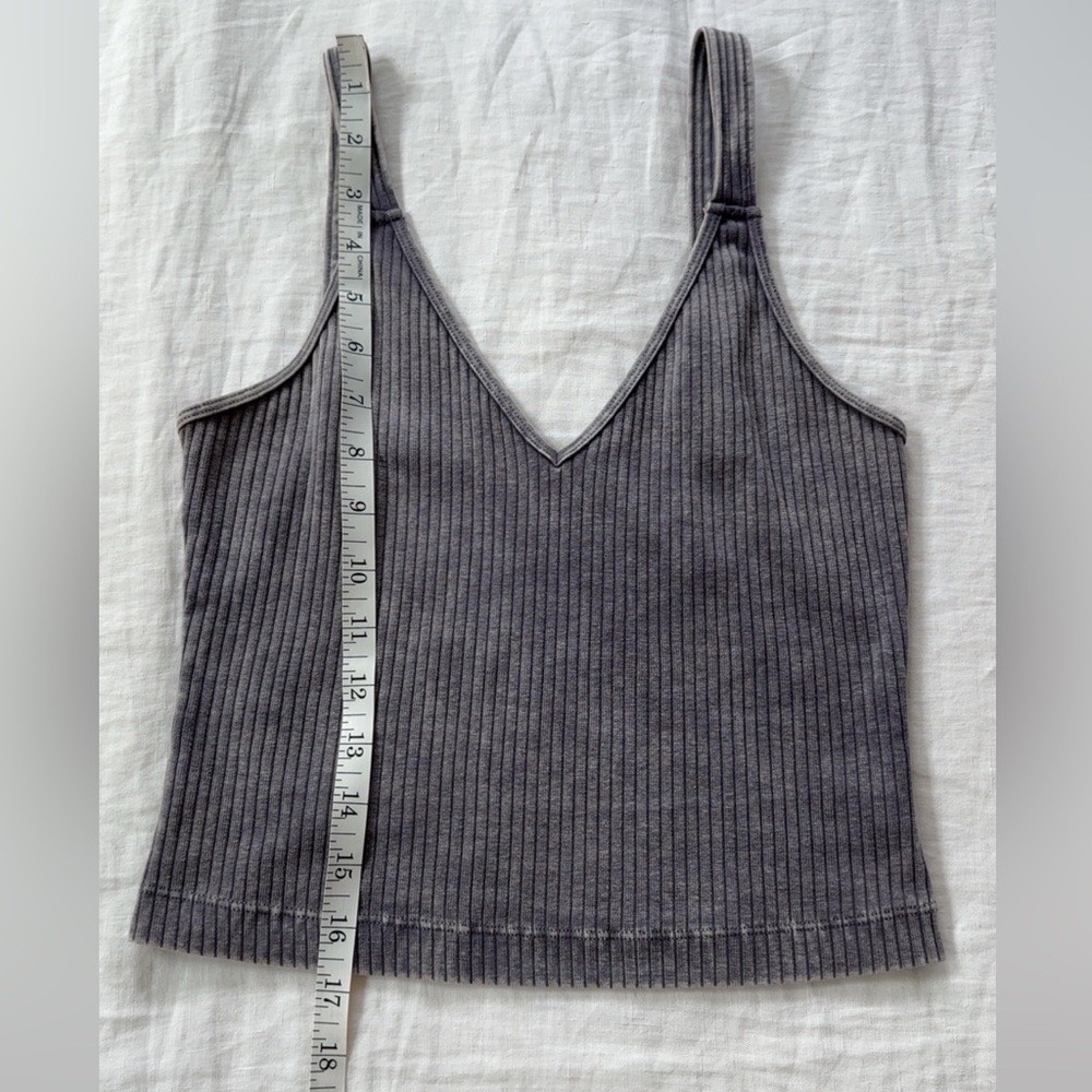 Love Tree Gray Ribbed Crop Tank Top - Picture 3 of 5